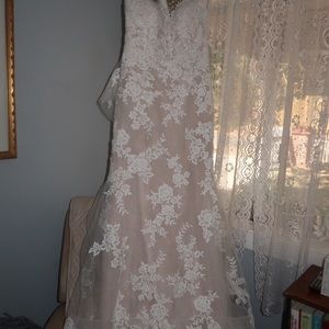 Enzoani lyric wedding dress